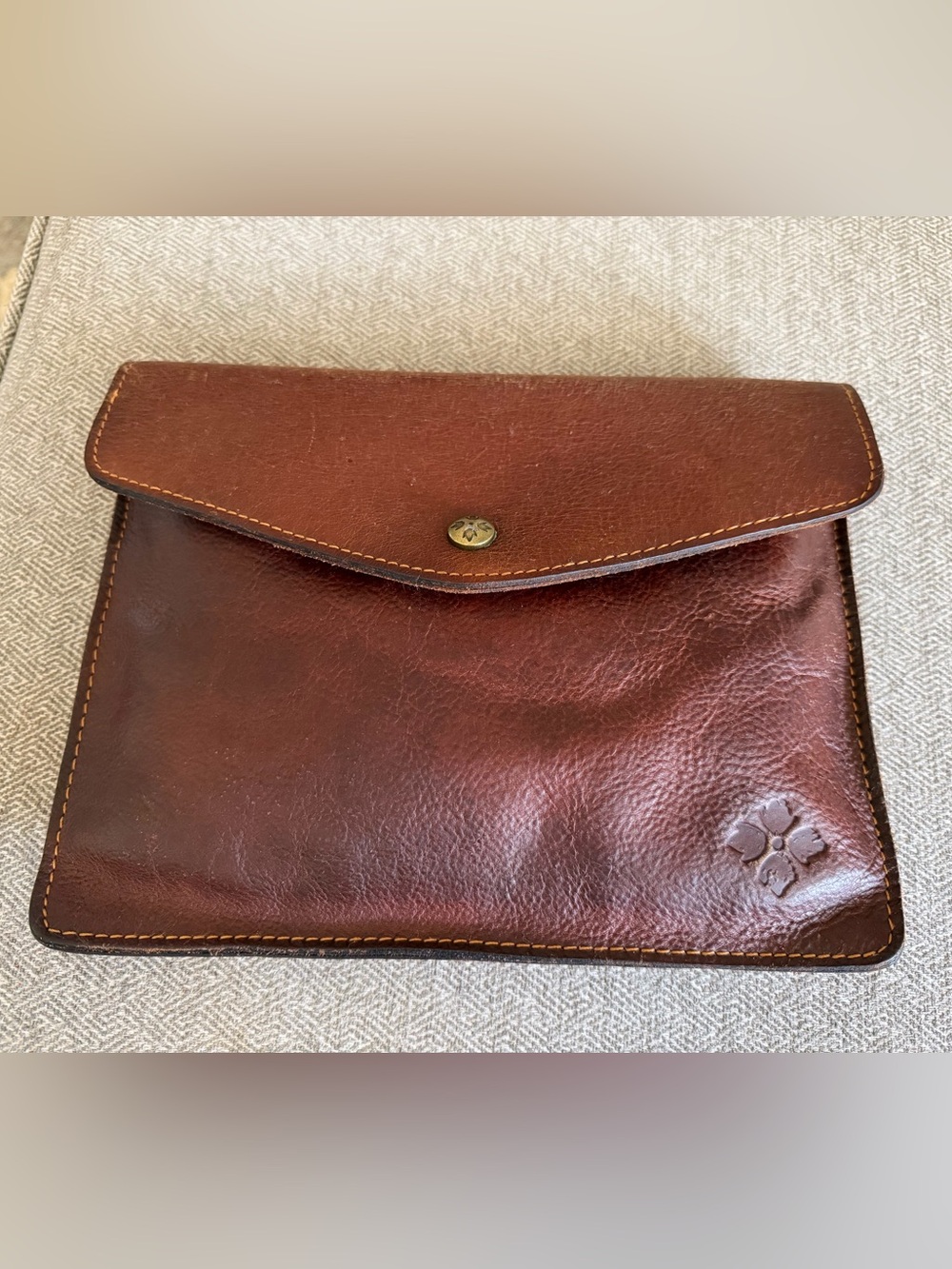 Patricia Nash Vintage Heritage MIDI Brown Raw Leather Envelope Clutch 10x7.5